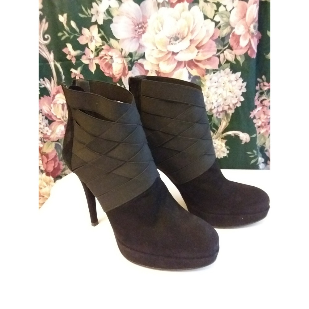 Stuart Weitzman Black Booties Size 6 M Platform Stiletto heels Suede Spain
